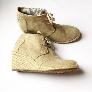 TOMS Desert Burlap Wedge Bootie 7